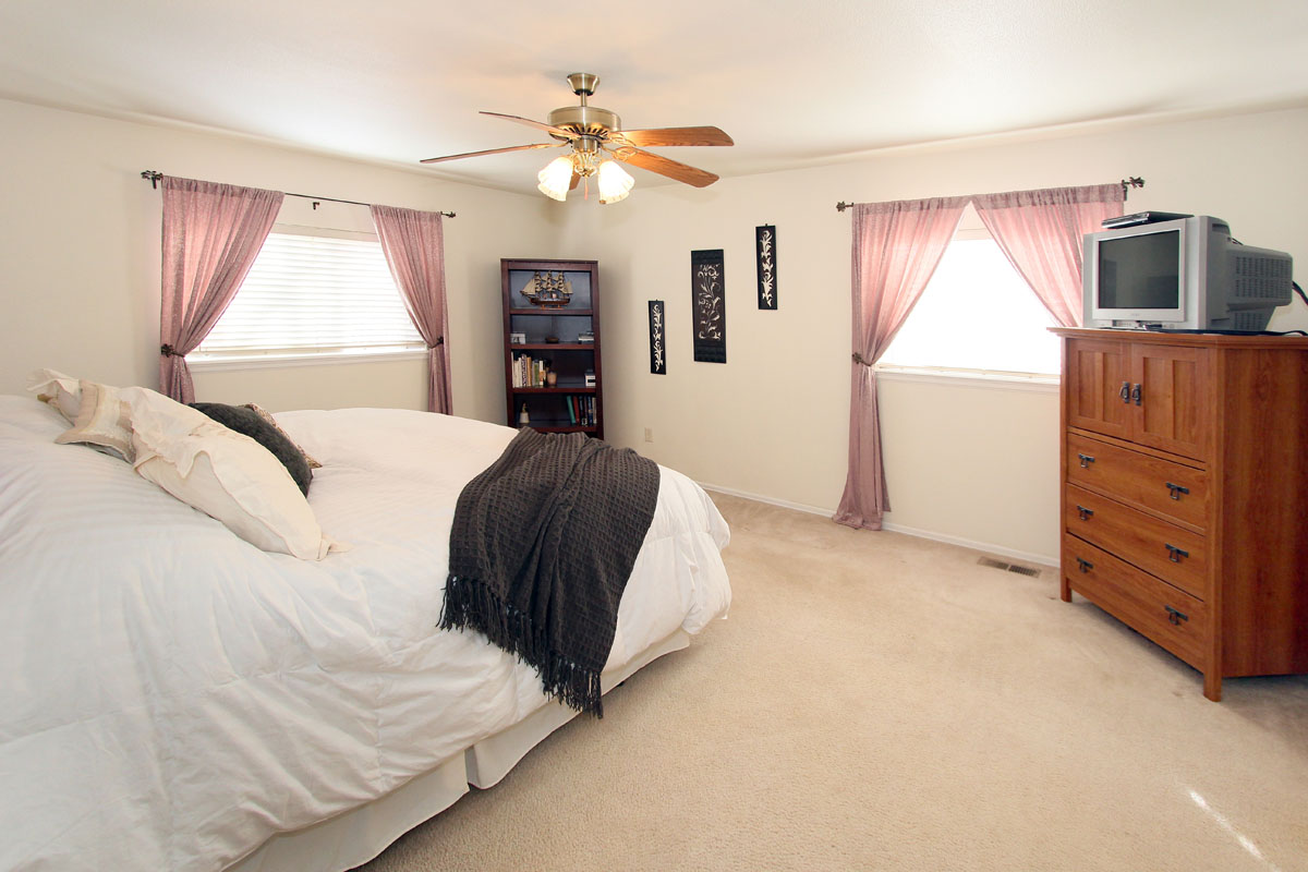 MasterBed01